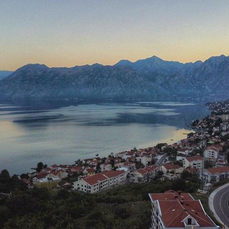 Apartment Marta 2 Kotor Eksteriør billede