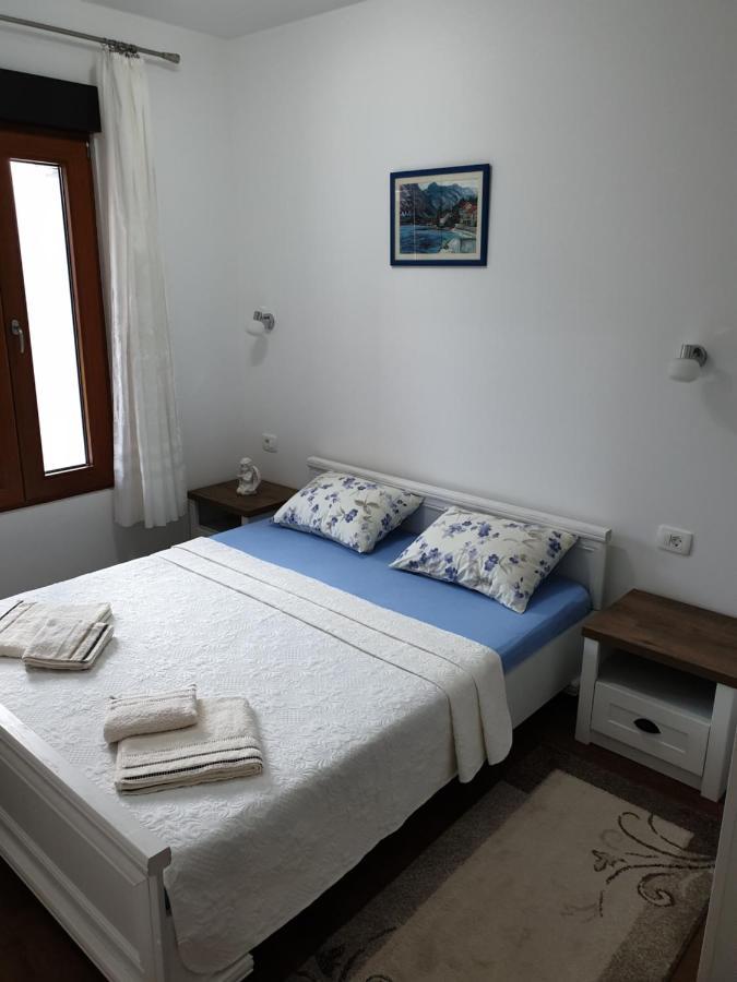 Apartment Marta 2 Kotor Eksteriør billede