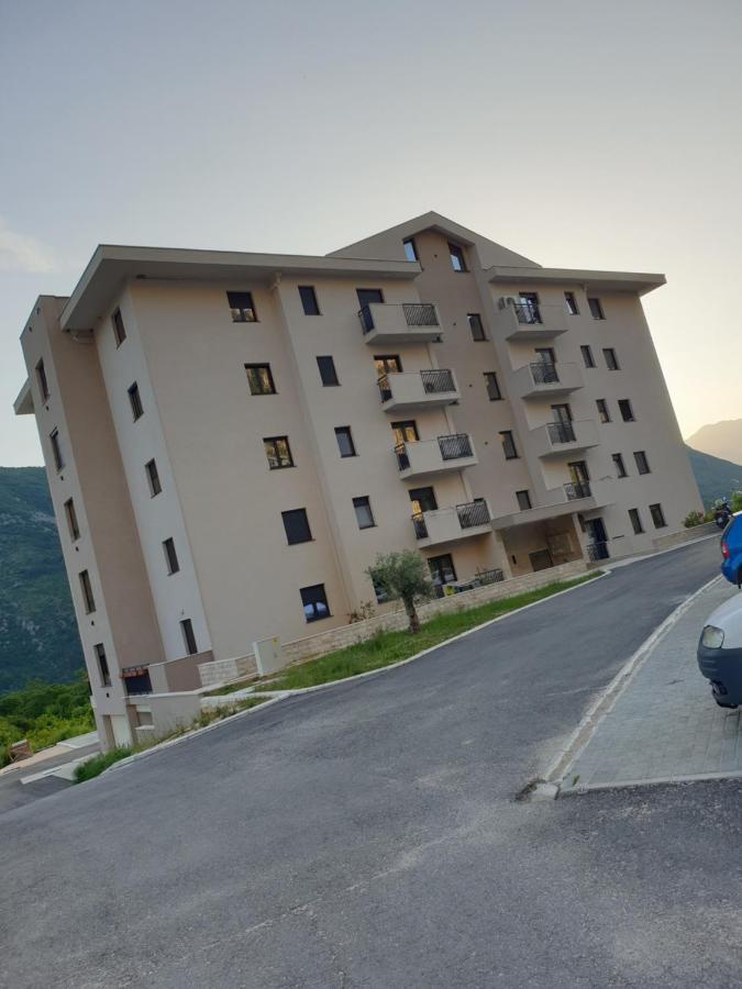 Apartment Marta 2 Kotor Eksteriør billede